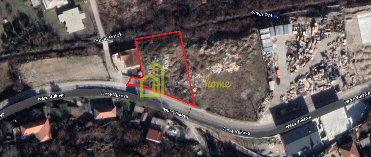 Plac 1283m2, Masline